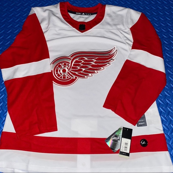 Detroit Red Wings Jersey - Picture 2 of 5